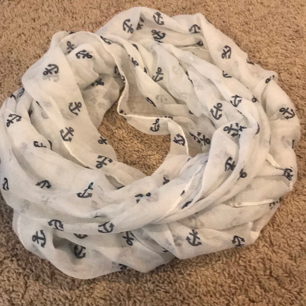 Infinity scarf - Picture 2 of 2